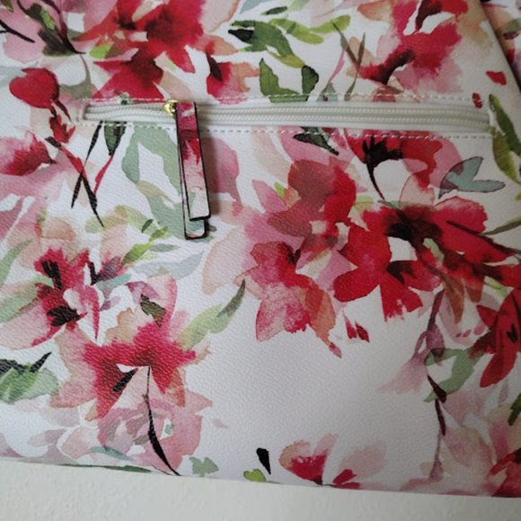 New Liz Claiborne Beautiful Spring Flower Hobo Shoulder Handbag - Picture 5 of 5